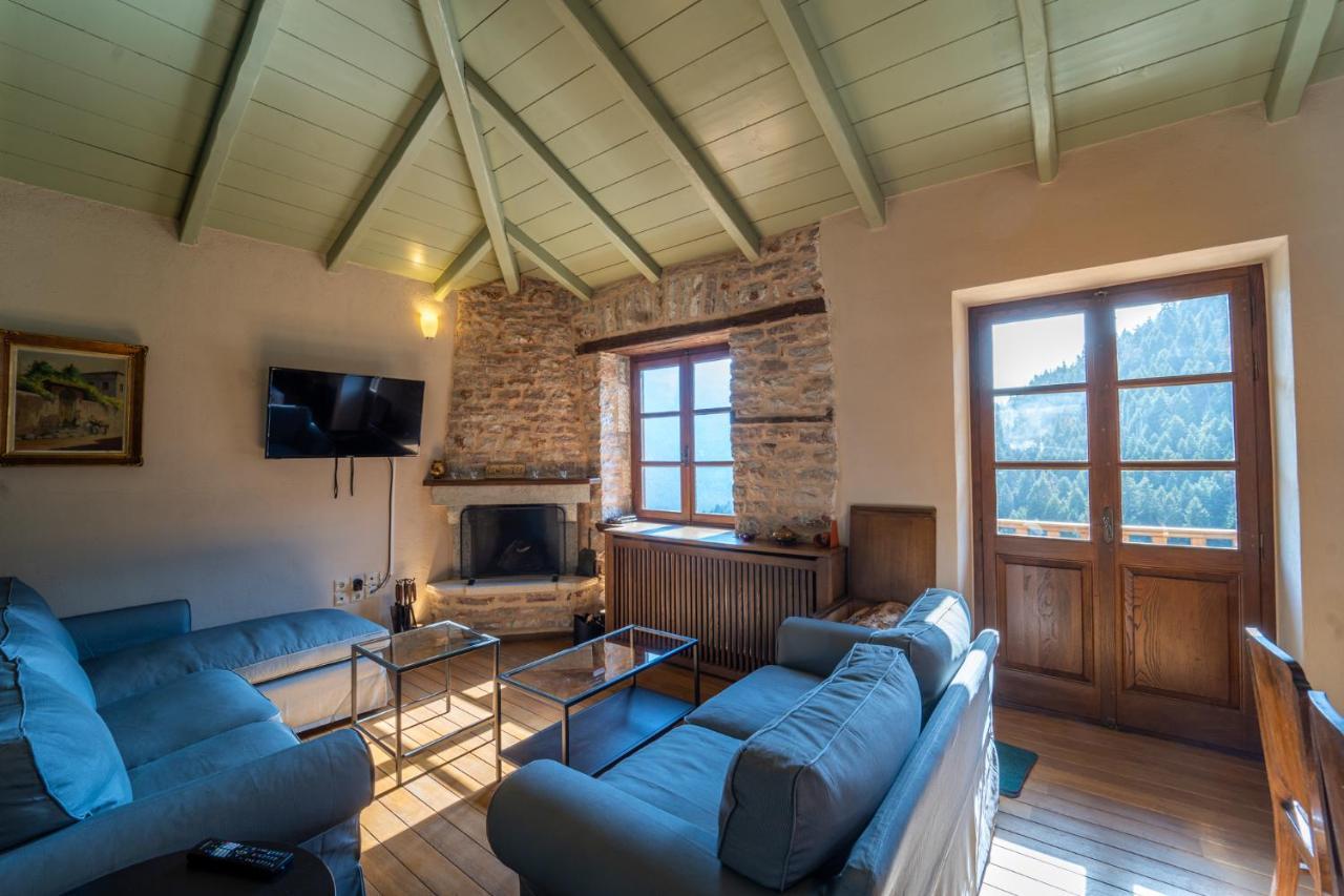Villa Korfes-Κορφές Τριώροφη Βίλα Για Οικογένειες Και Παρέες Karpenísion Eksteriør bilde